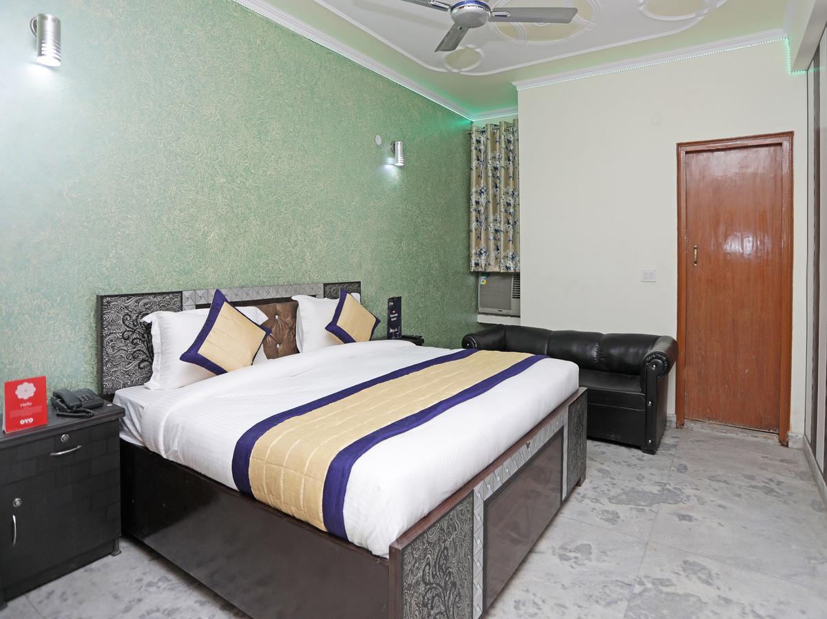 Oyo 11924 Jp Residency Hotel New Delhi Buitenkant foto