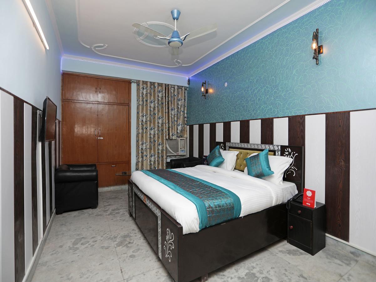 Oyo 11924 Jp Residency Hotel New Delhi Buitenkant foto