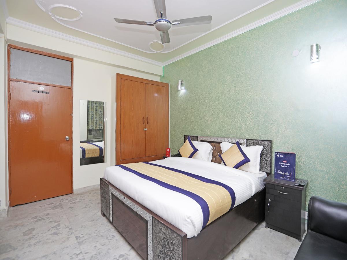 Oyo 11924 Jp Residency Hotel New Delhi Buitenkant foto