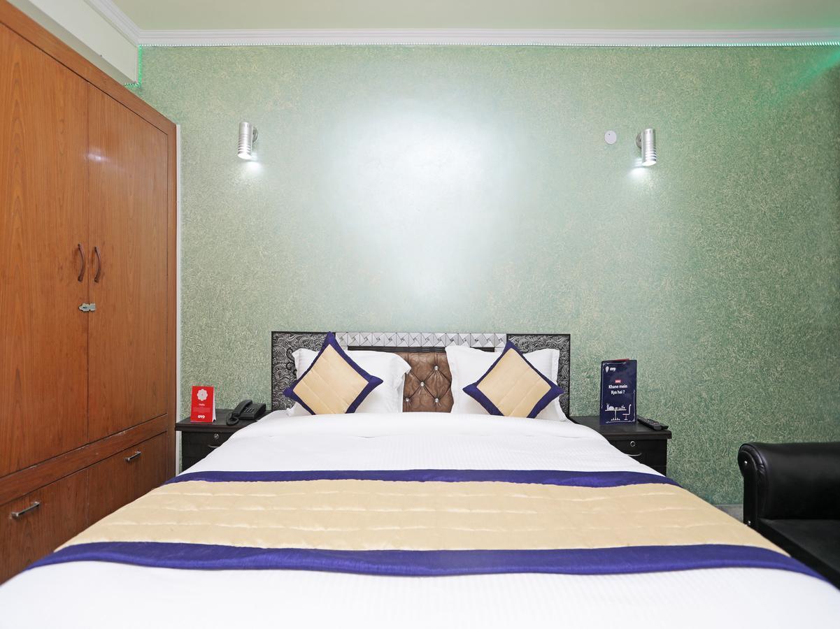 Oyo 11924 Jp Residency Hotel New Delhi Buitenkant foto
