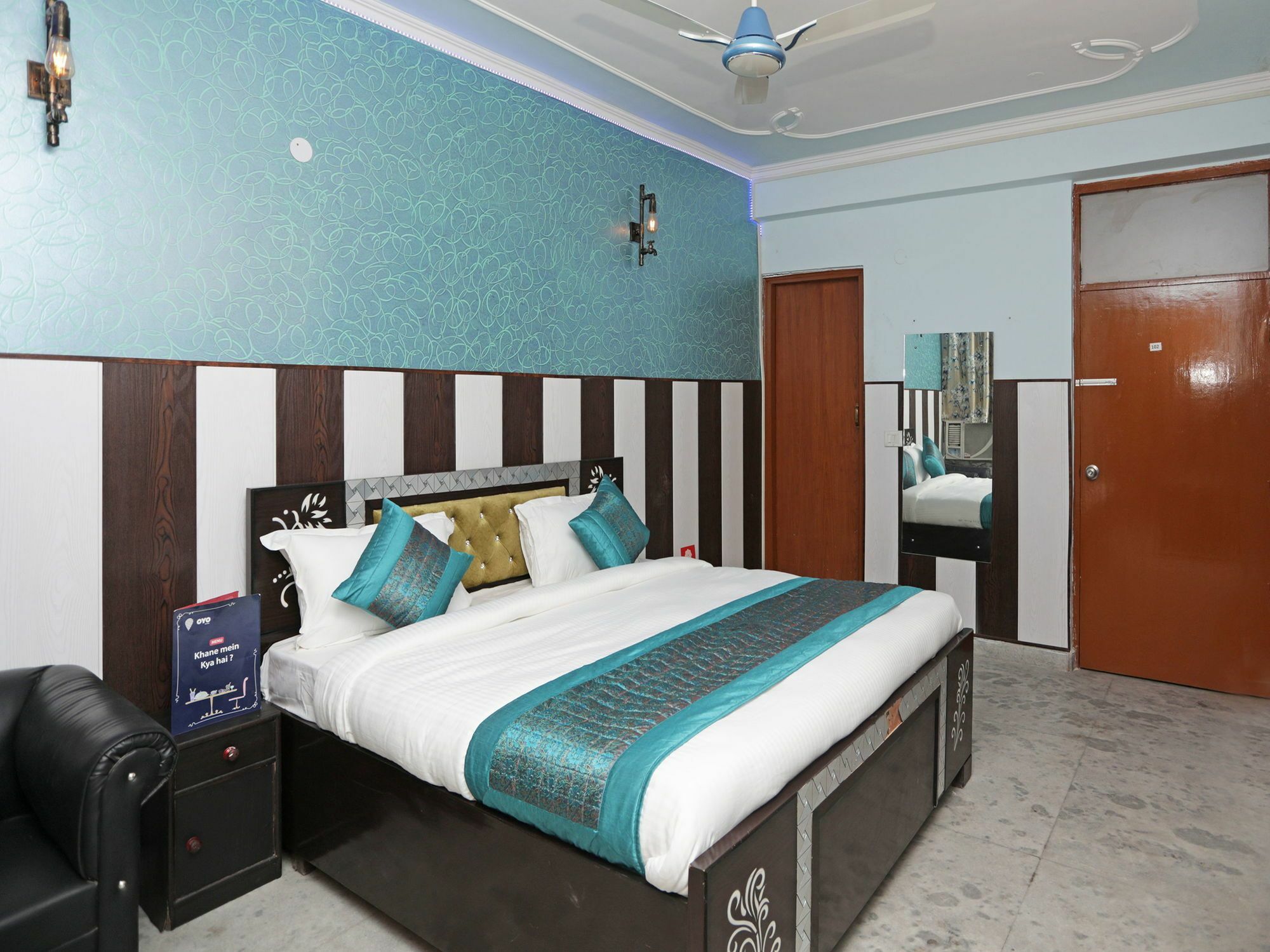 Oyo 11924 Jp Residency Hotel New Delhi Buitenkant foto
