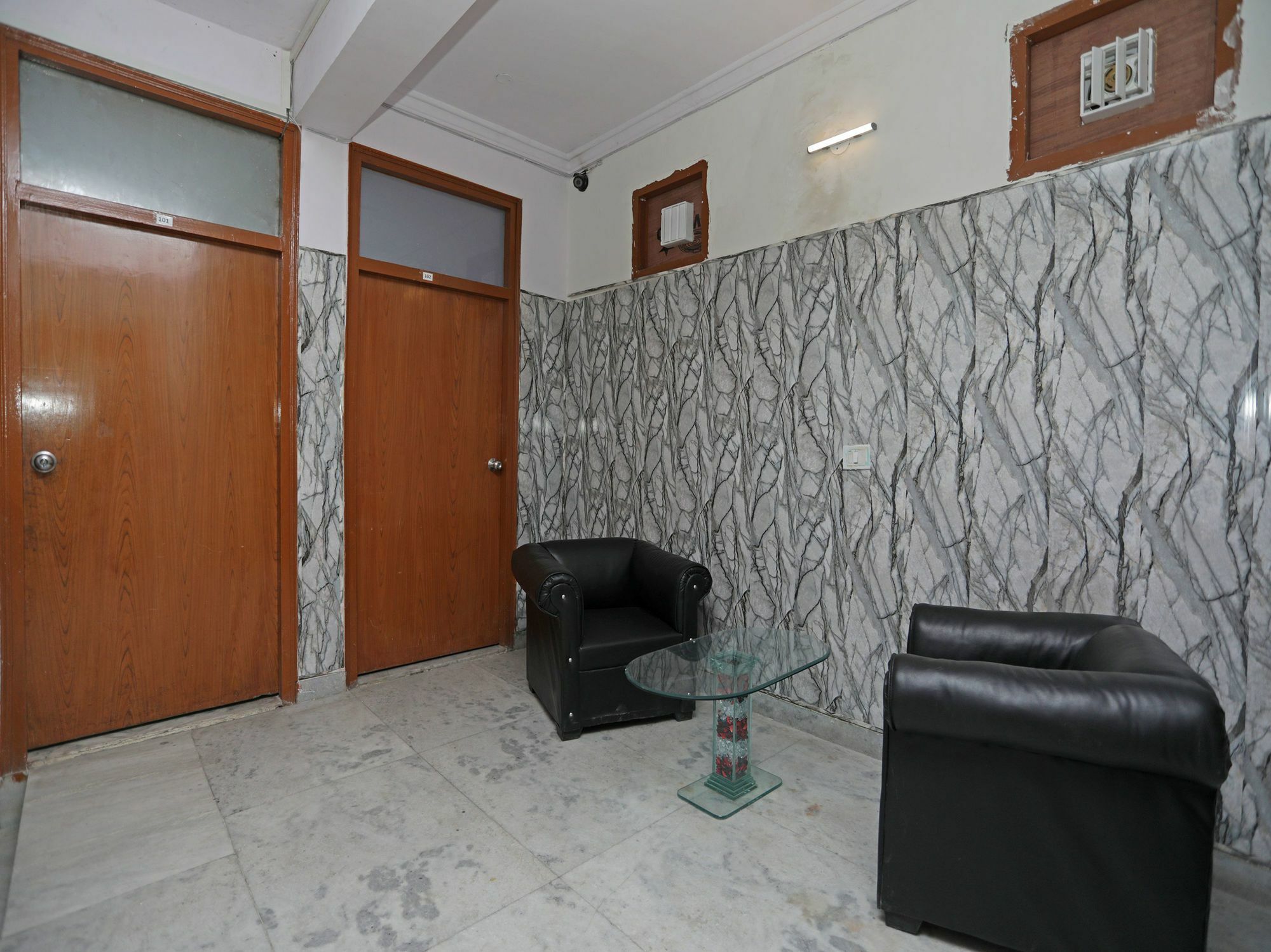 Oyo 11924 Jp Residency Hotel New Delhi Buitenkant foto